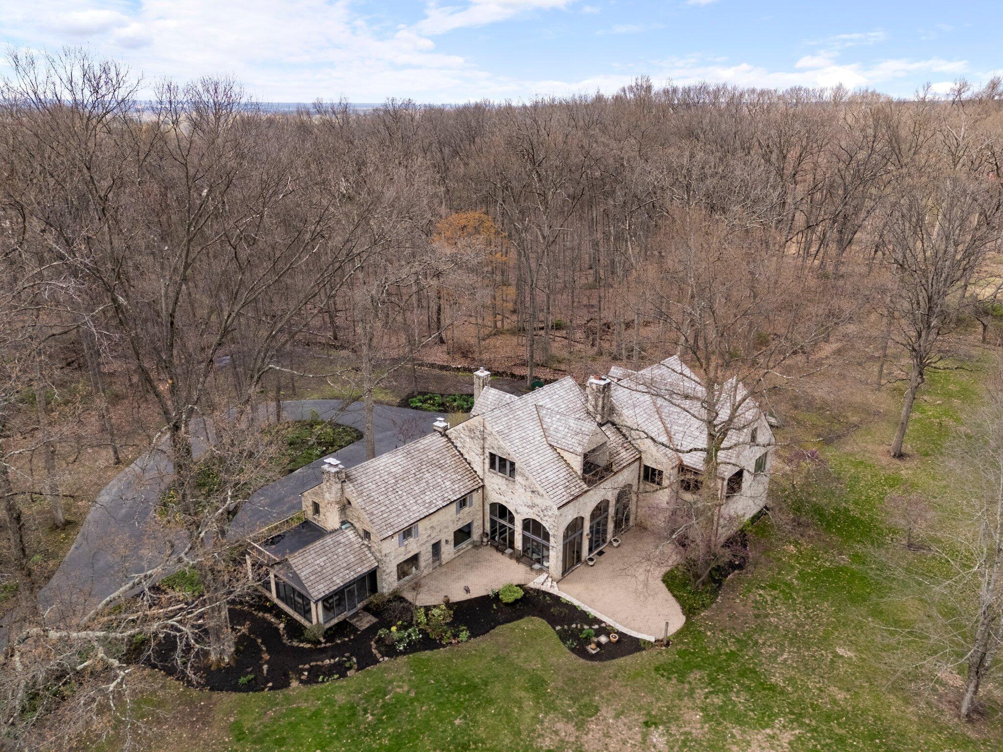 5420 Clark State Road Columbus, OH 43230 - Photo 4 of 104 Arial of house