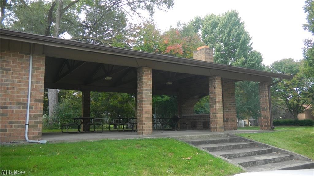 22956 Mastick Road, Unit 104 Cleveland, OH 44126 - Photo 7 of 30