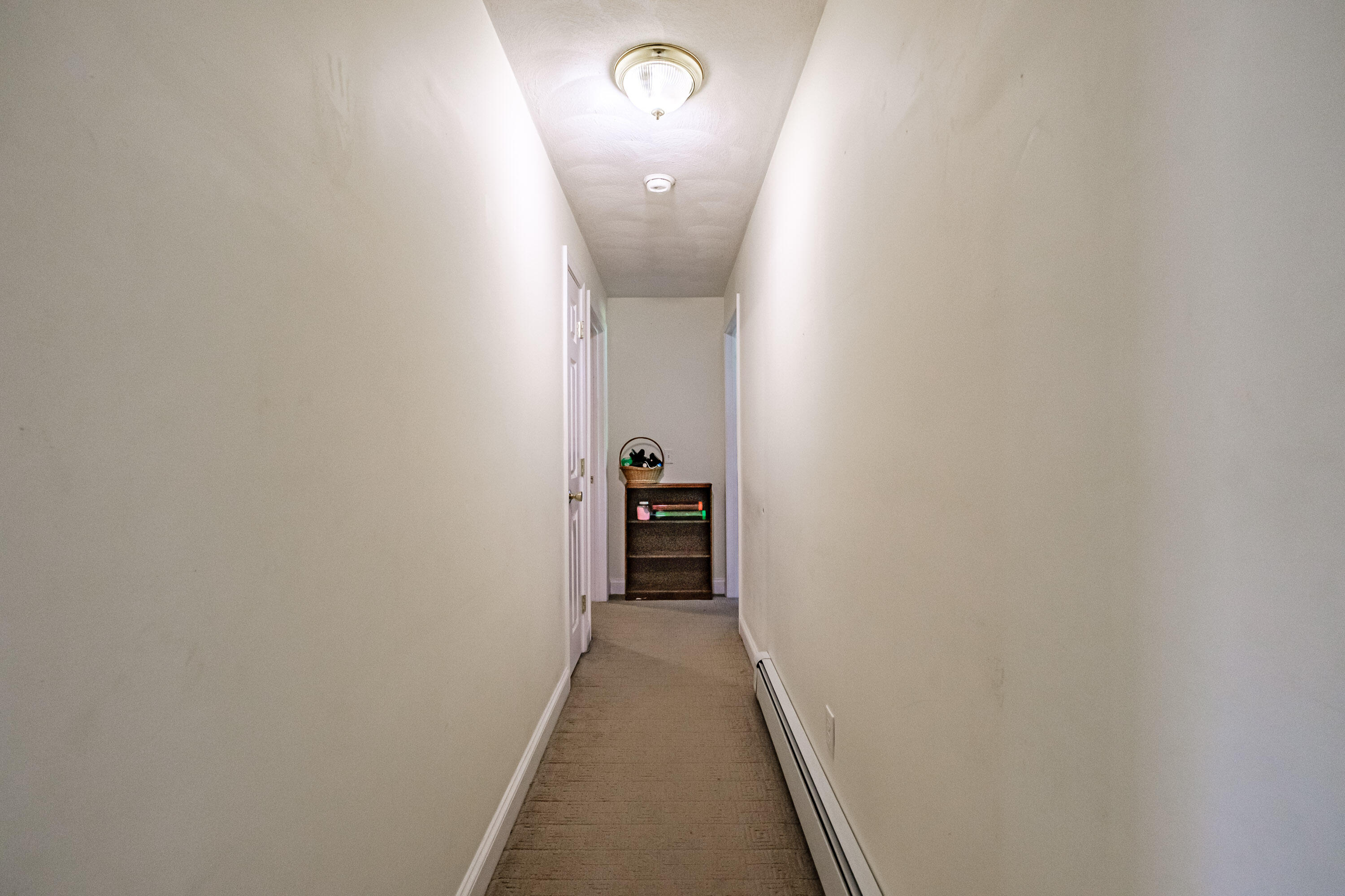 175 Lake House Road Naples, ME 04055 - Photo 24 of 47 Hallway view