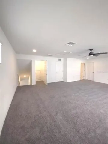 an empty room with a empty space