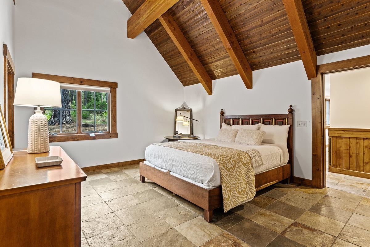 7160 Lahontan Drive Truckee, CA 96161 - Photo 14 of 19