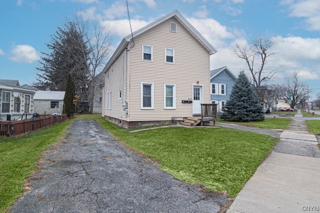 304 West Elm Street Oneida, NY 13421 - Photo 1 of 1 Gallery Image 1