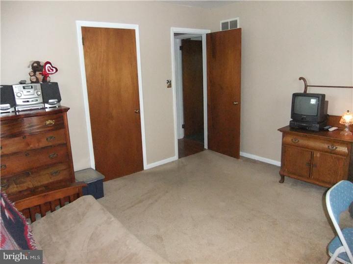 605 Elroy Road Souderton, PA 18964 - Photo 22 of 25 Bedroom 2