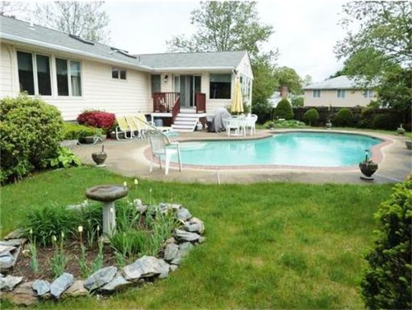 122 Rosemary Road Dedham, MA 02026 - Photo 3 of 22 Gallery Image 3