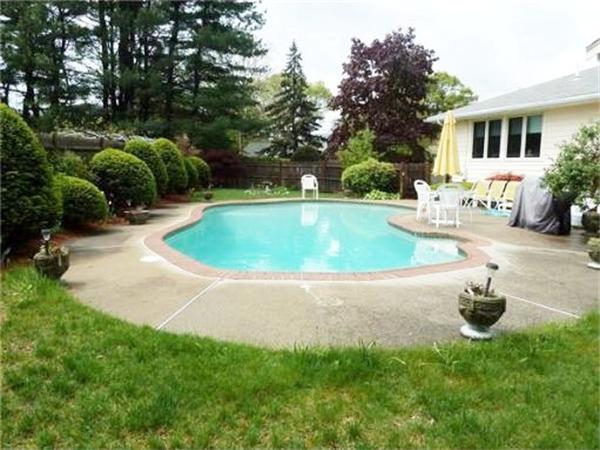 122 Rosemary Road Dedham, MA 02026 - Photo 4 of 22 Gallery Image 4