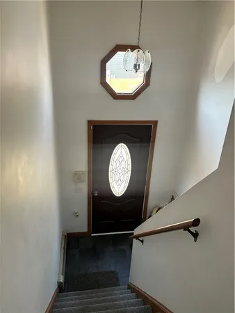 $2,350 | 60 Field Street, Unit 2, Pawtucket, RI 02860