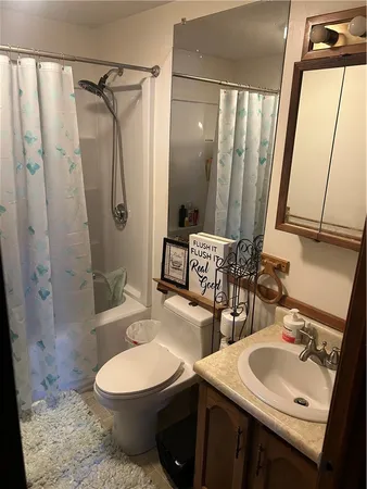 $2,350 | 60 Field Street, Unit 2, Pawtucket, RI 02860