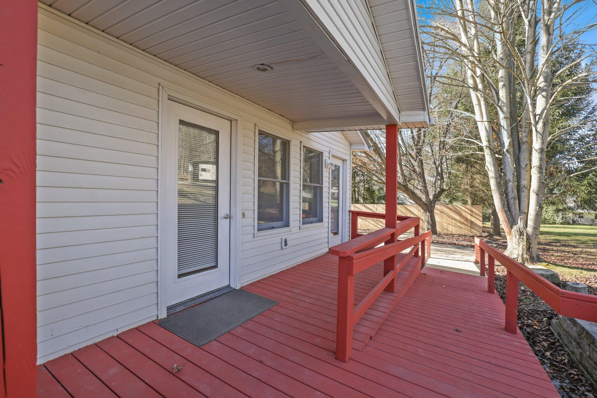 865 Cemetery Road New Lexington, OH 43764 - Photo 7 of 46 Side Entrance Decking