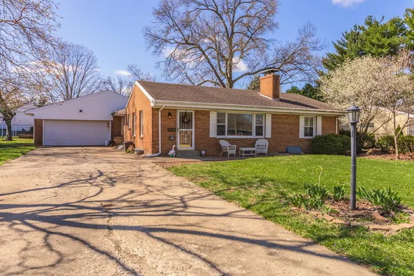$269,900 | 1903 Croxton Avenue, Bloomington, IL 61701