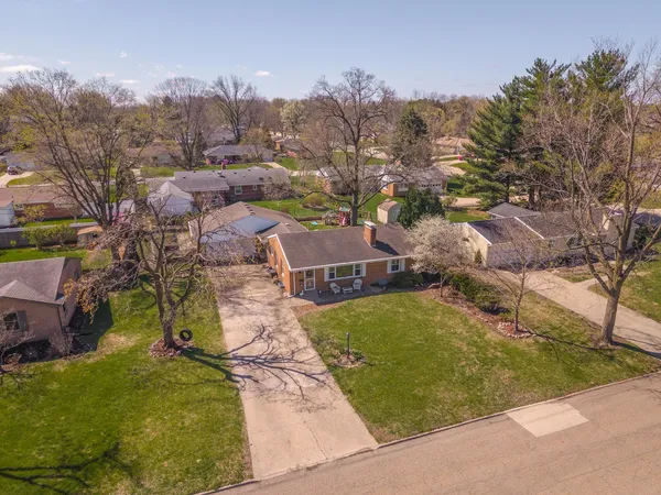 $269,900 | 1903 Croxton Avenue, Bloomington, IL 61701