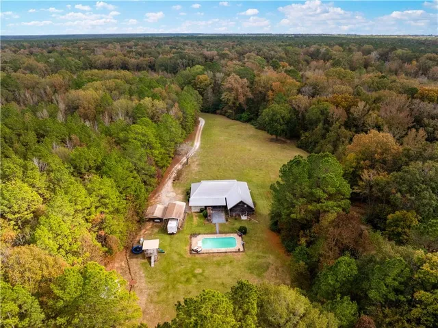 $379,000 | 270 Slocum Cemetery Road, Center Point, LA 71323