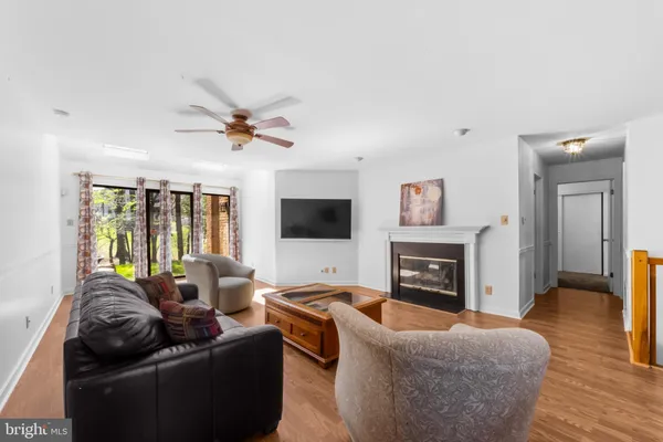 $299,900 | 1202 Augusta Circle, Mount Laurel, NJ 08054