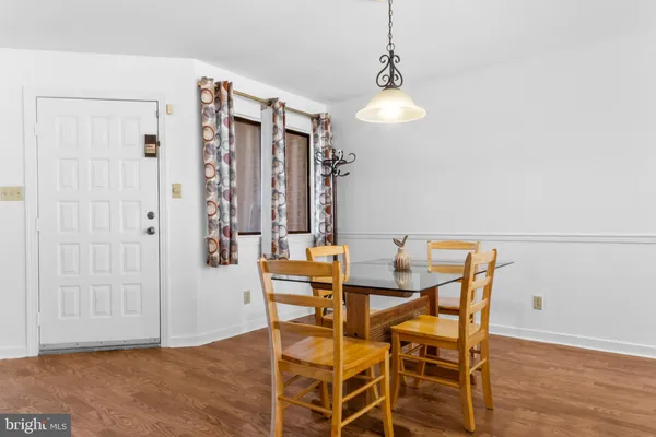 $299,900 | 1202 Augusta Circle, Mount Laurel, NJ 08054