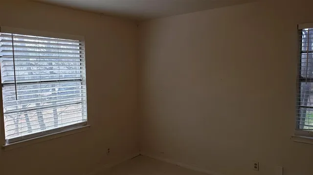 $1,000 | 400 Oak Drive, Unit 1B, Terrell, TX 75160