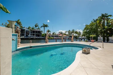 $2,800,000 | 37 Fort Royal Isle, Fort Lauderdale, FL 33308