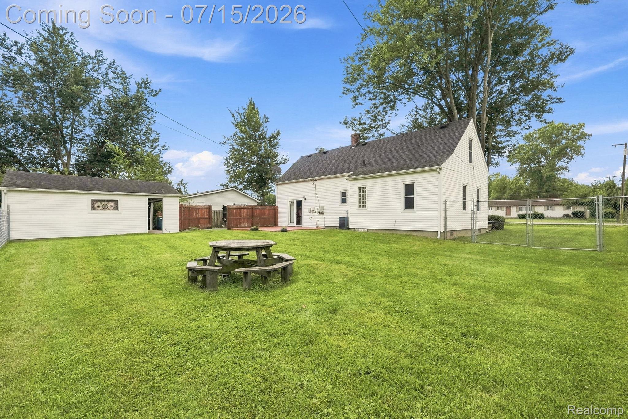 7571 Marlowe Road Belleville, MI 48111 - Photo 23 of 25 25-web-or-mls-vanburen_025.jpg