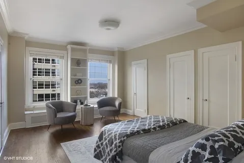 $649,000 | 3530 North Lake Shore Drive, Unit 7A, Chicago, IL 60657