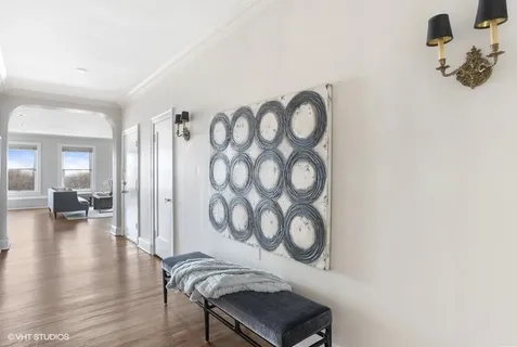 $649,000 | 3530 North Lake Shore Drive, Unit 7A, Chicago, IL 60657