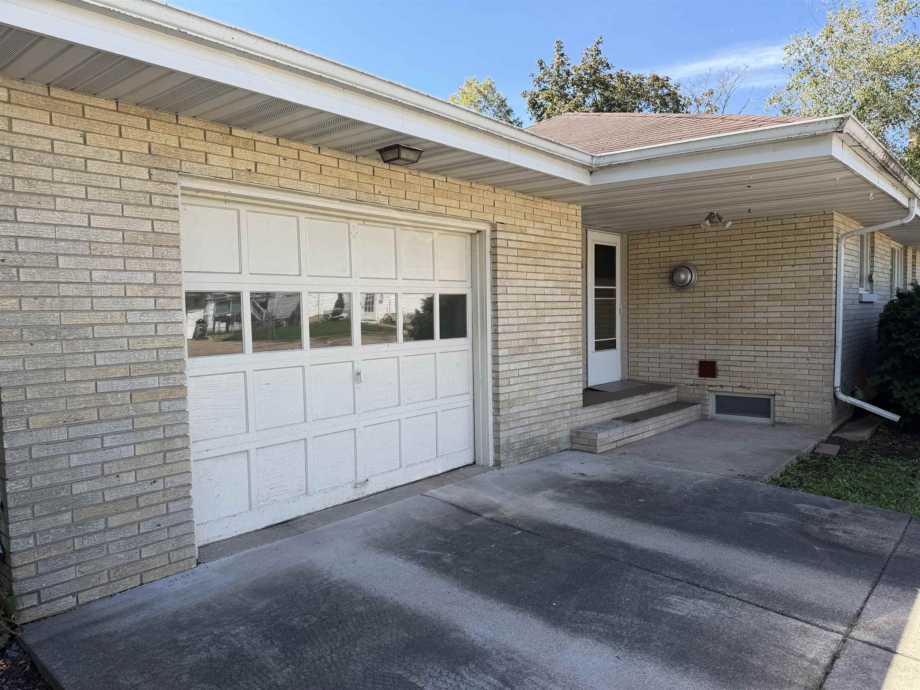 620 Reed Street Neenah, WI 54956 - Photo 4 of 22 Gallery Image 4