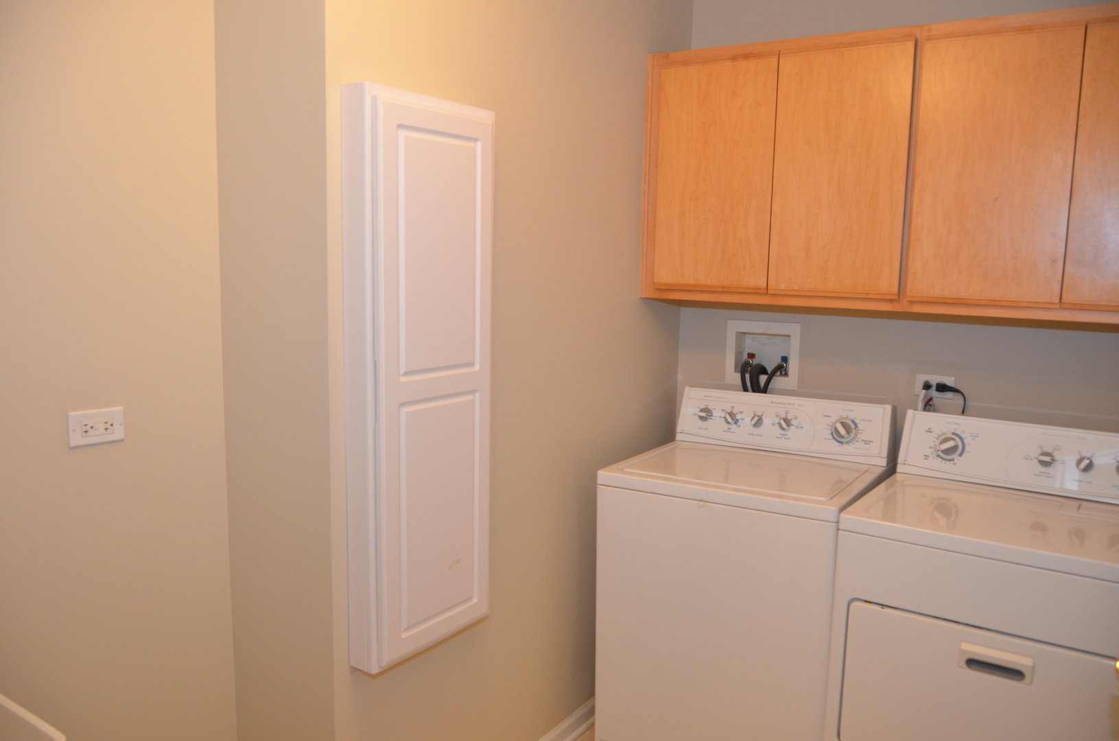 408 North River Road, Unit 408 Naperville, IL 60540 - Photo 29 of 36 a utility room with dryer and washer