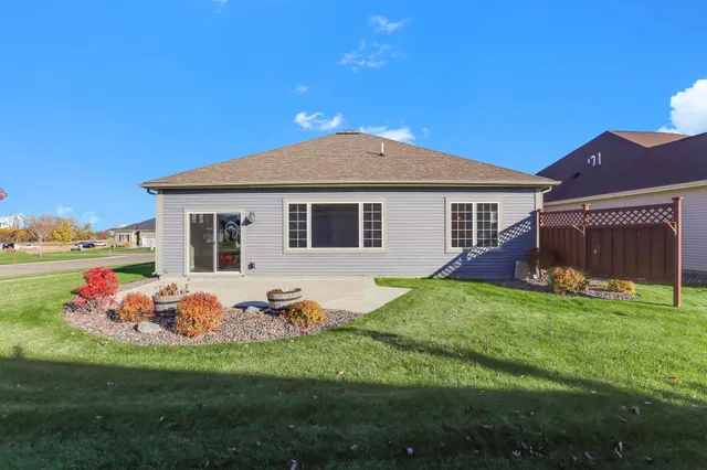 $490,000 | 7501 Fir Lane North, Hamel, MN 55340