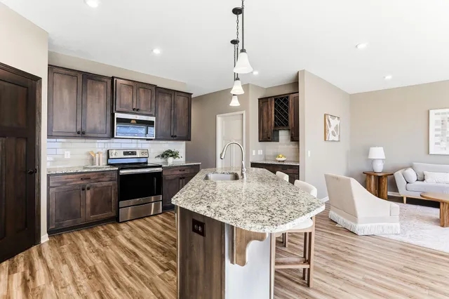 $490,000 | 7501 Fir Lane North, Hamel, MN 55340