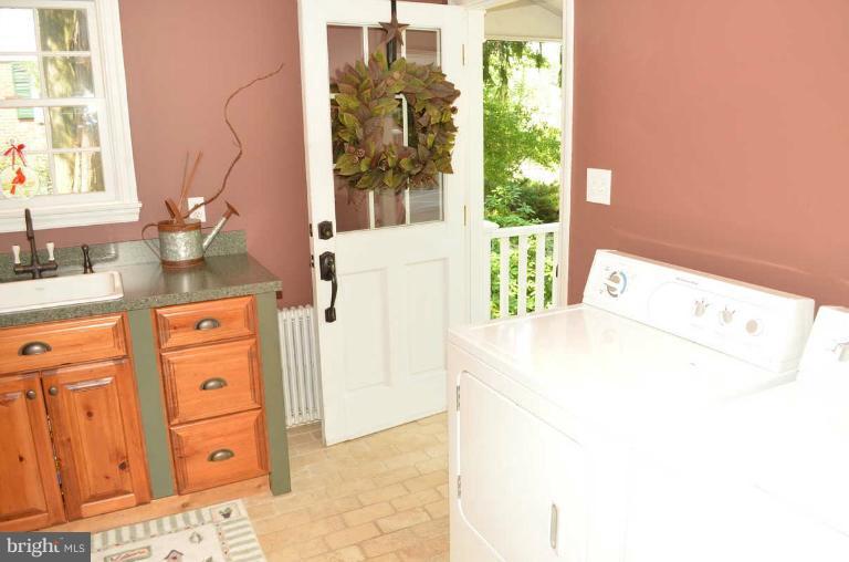 201 Patuxent Road Laurel, MD 20707 - Photo 11 of 30 Interior (General)