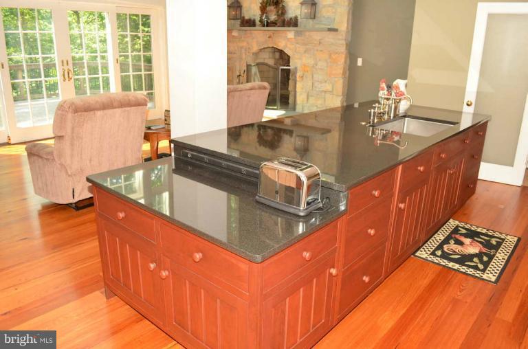 201 Patuxent Road Laurel, MD 20707 - Photo 15 of 30 Kitchen