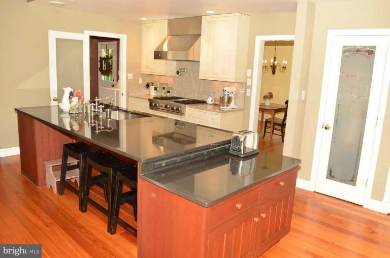 201 Patuxent Road Laurel, MD 20707 - Photo 17 of 30 Kitchen