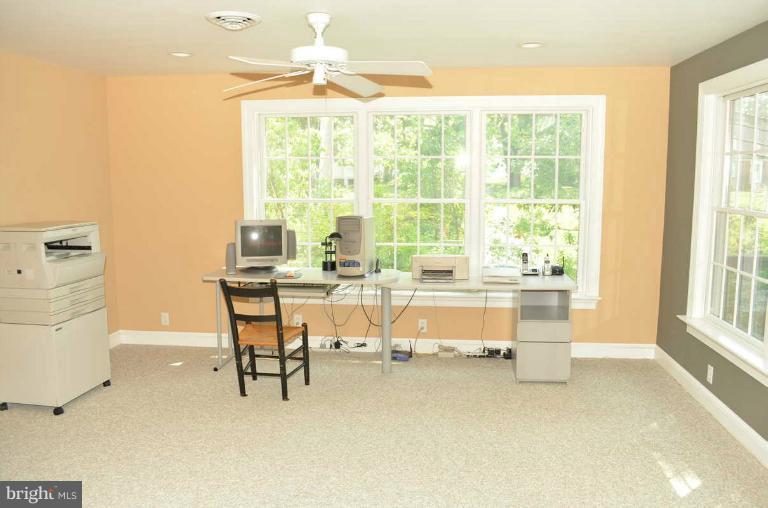 201 Patuxent Road Laurel, MD 20707 - Photo 5 of 30 Interior (General)