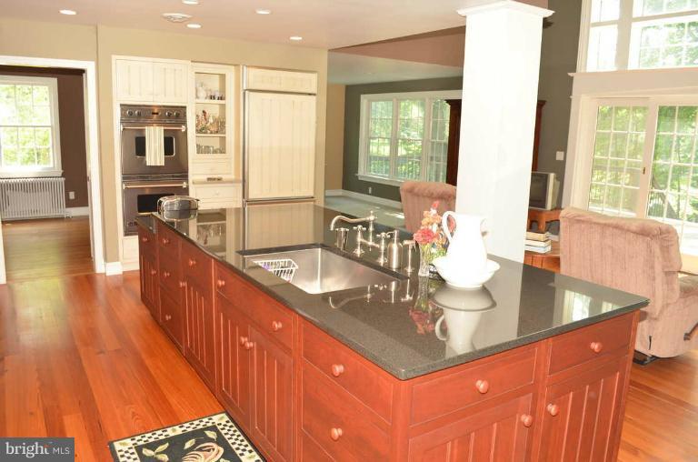 201 Patuxent Road Laurel, MD 20707 - Photo 8 of 30 Kitchen
