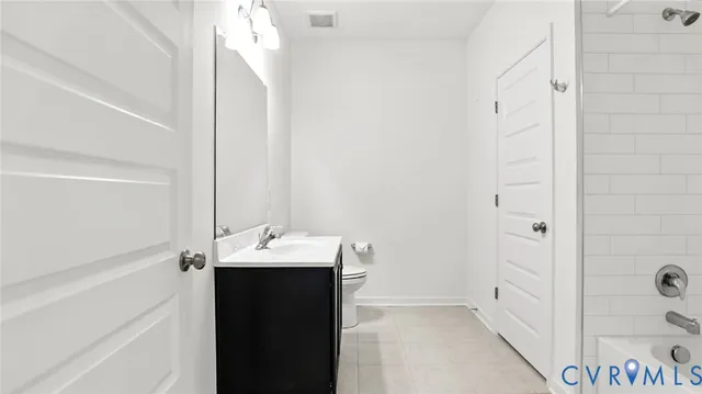 $2,250 | 12109 Oxford Landing Drive, Unit 201, Glen Allen, VA 23059