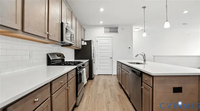 $2,250 | 12109 Oxford Landing Drive, Unit 201, Glen Allen, VA 23059