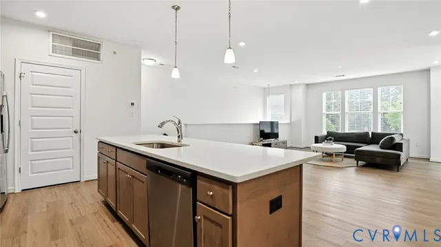 $2,250 | 12109 Oxford Landing Drive, Unit 201, Glen Allen, VA 23059