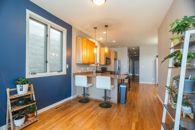 $334,900 | 7151 West Irving Park Road, Unit 2, Chicago, IL 60634