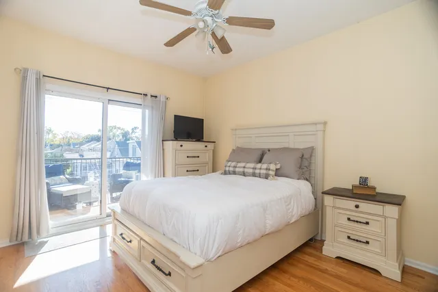 $334,900 | 7151 West Irving Park Road, Unit 2, Chicago, IL 60634