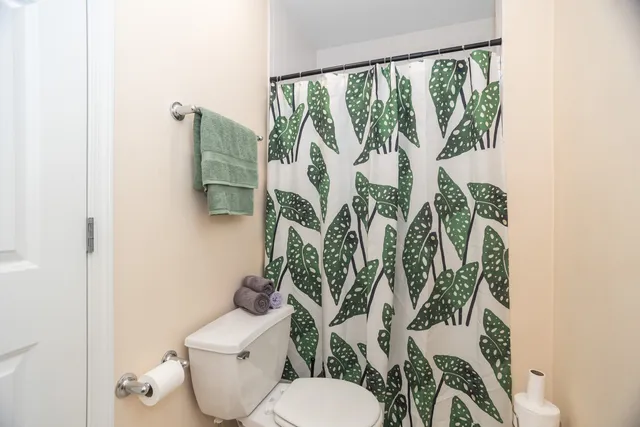 $334,900 | 7151 West Irving Park Road, Unit 2, Chicago, IL 60634