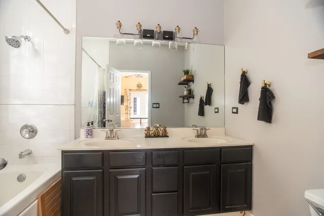 $334,900 | 7151 West Irving Park Road, Unit 2, Chicago, IL 60634