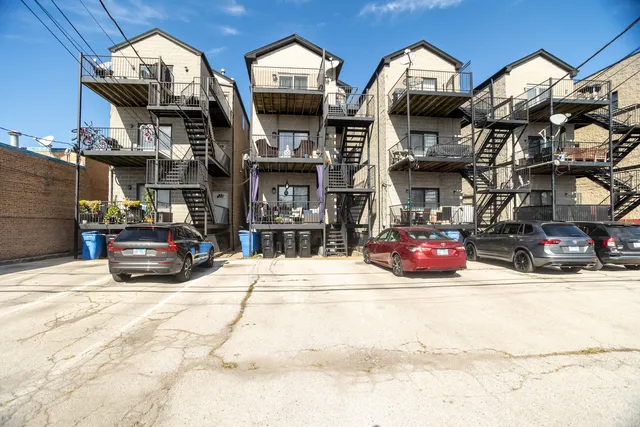 $334,900 | 7151 West Irving Park Road, Unit 2, Chicago, IL 60634