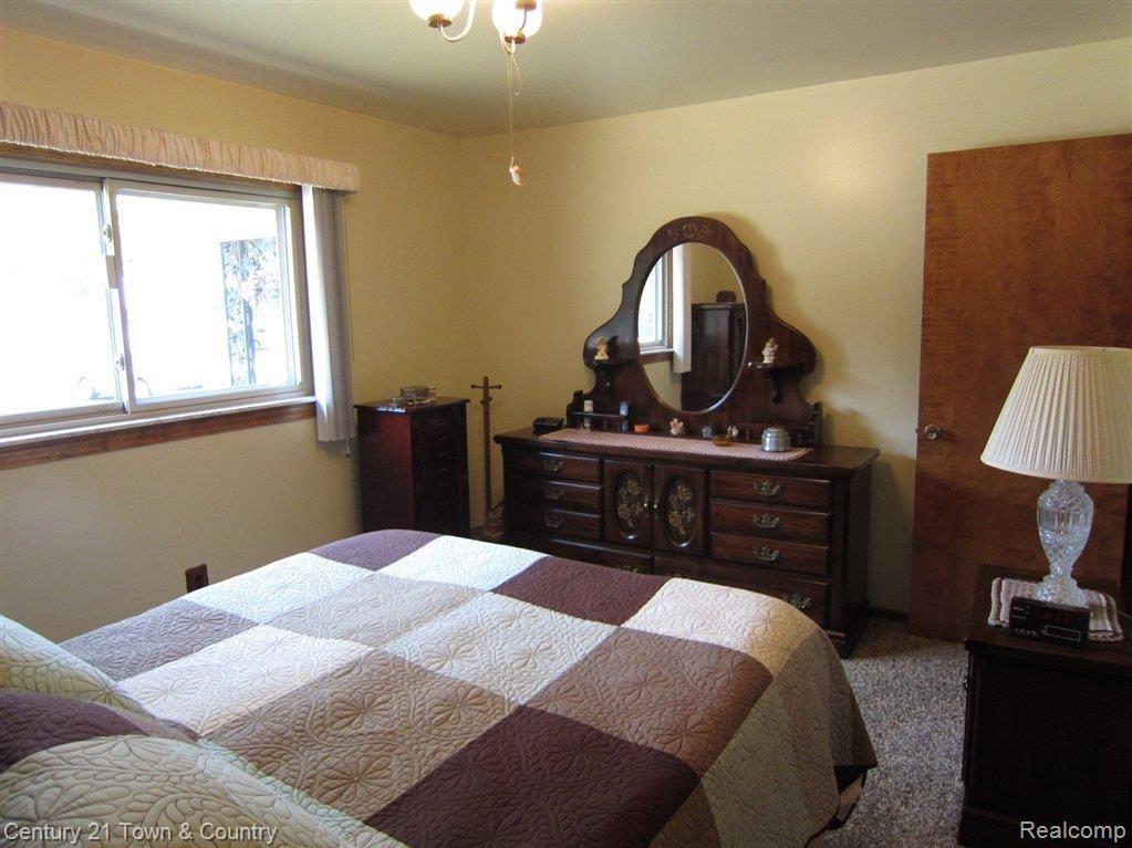 2904 Wisconsin Road Troy, MI 48083 - Photo 11 of 25 MBR.JPG