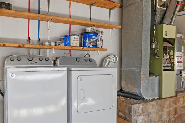 a view of a backyard of the house