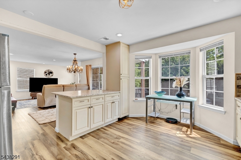 810 Plymouth Road North Brunswick, NJ 08902 - Photo 25 of 46