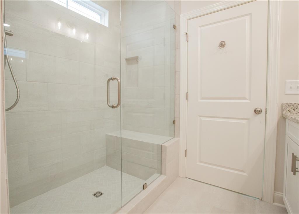 388 Maple View Drive Carrollton, GA 30117 - Photo 11 of 18 a bathroom with a shower