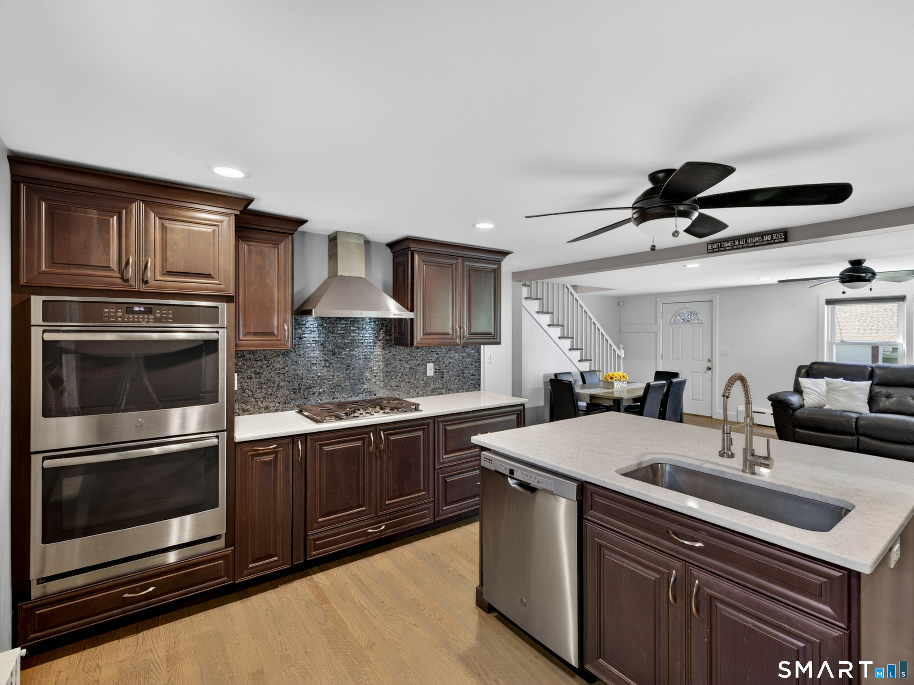 14 Oakwood Lane Clinton, CT 06413 - Photo 12 of 40