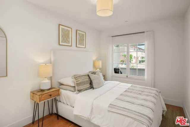 $880,000 | 2644 5th Street, Santa Monica, CA 90405