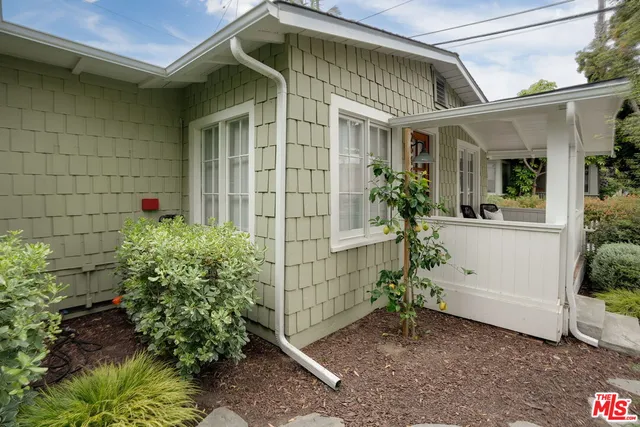 $880,000 | 2644 5th Street, Santa Monica, CA 90405