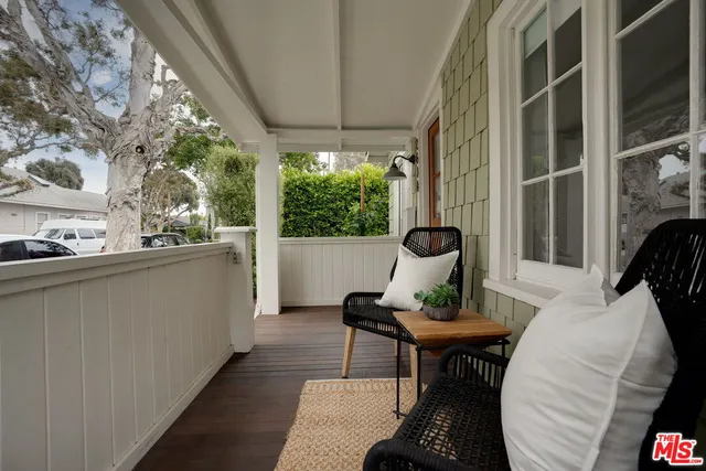 $880,000 | 2644 5th Street, Santa Monica, CA 90405