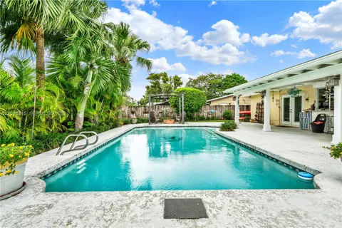 $725,000 | 18920 Southwest 92nd Court, Cutler Bay, FL 33157