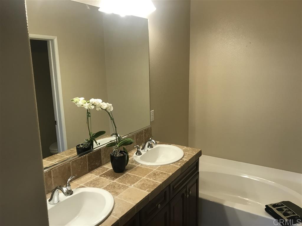 4068 Karst Road Carlsbad, CA 92010 - Photo 7 of 22 Gallery Image 7