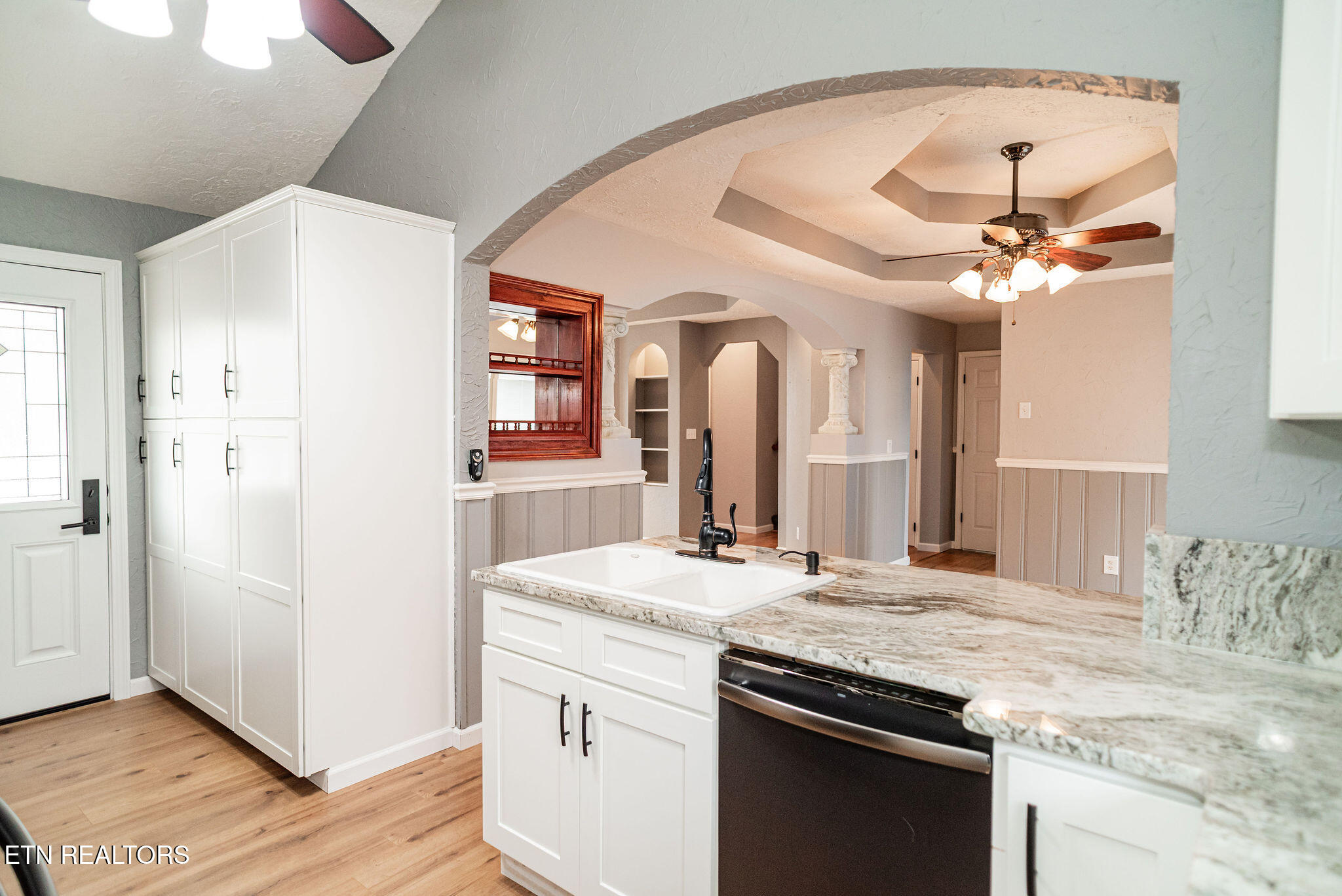 538 Foster Road Lenoir City, TN 37771 - Photo 12 of 34 Kitchen/Dinning